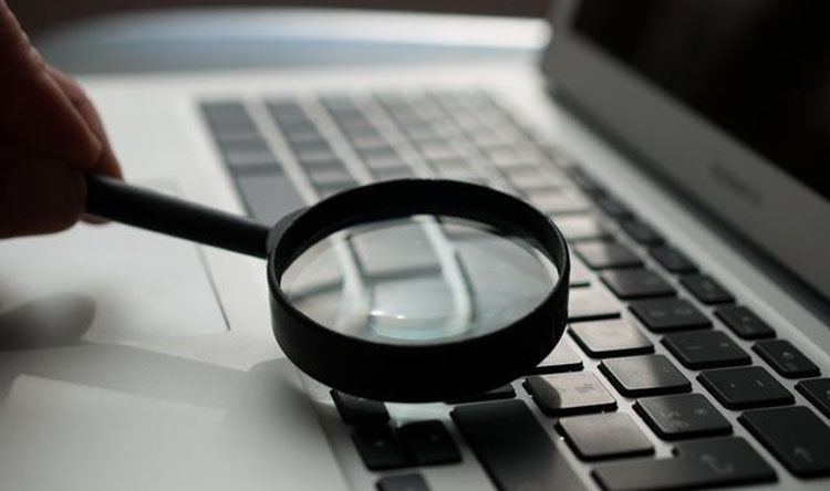 隐形眼镜护理产品的法律定性之争